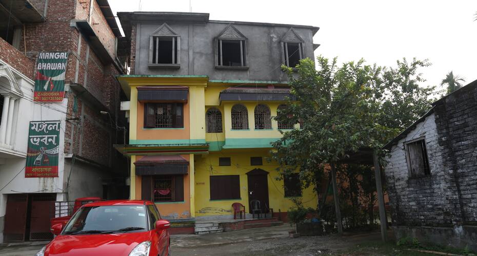 Swapna Neer Lodging and Food, Siliguri 4